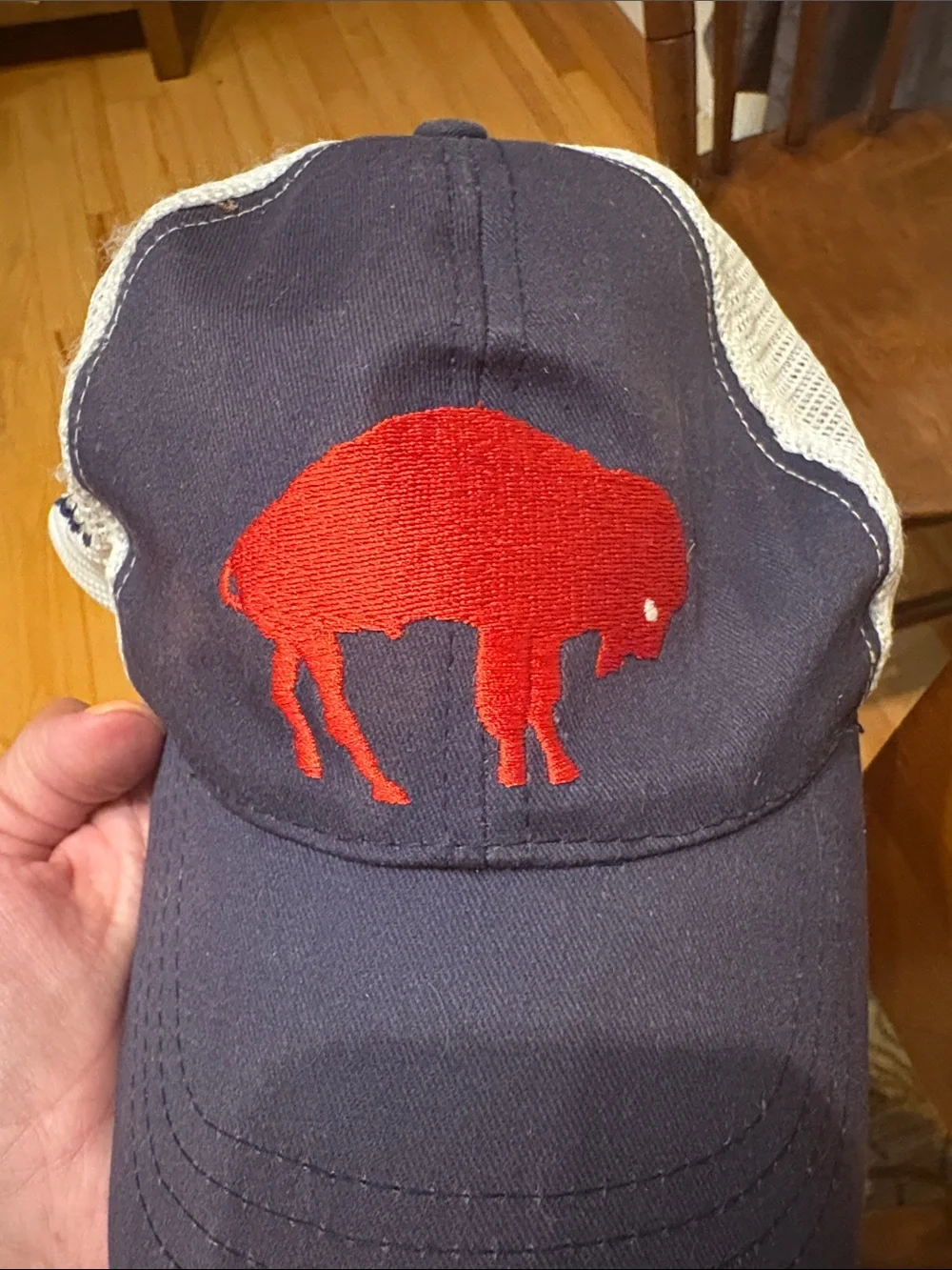 Throwback buffalo bills labatt trucker mesh hat
